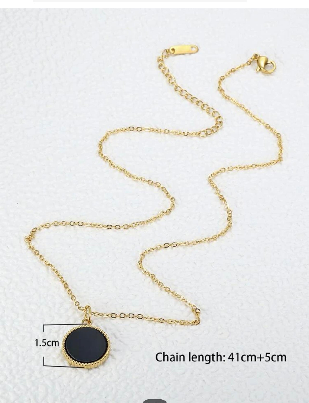 Zuri Gold 18k stainless steel Round Charm Necklace ￼Z327