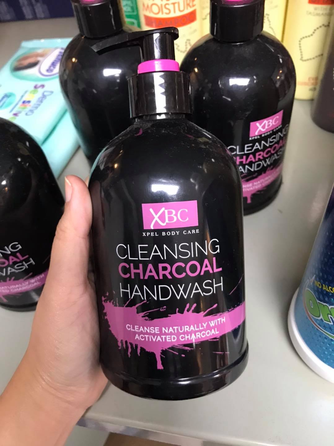 XBC Cleansing Charcoal Handwash