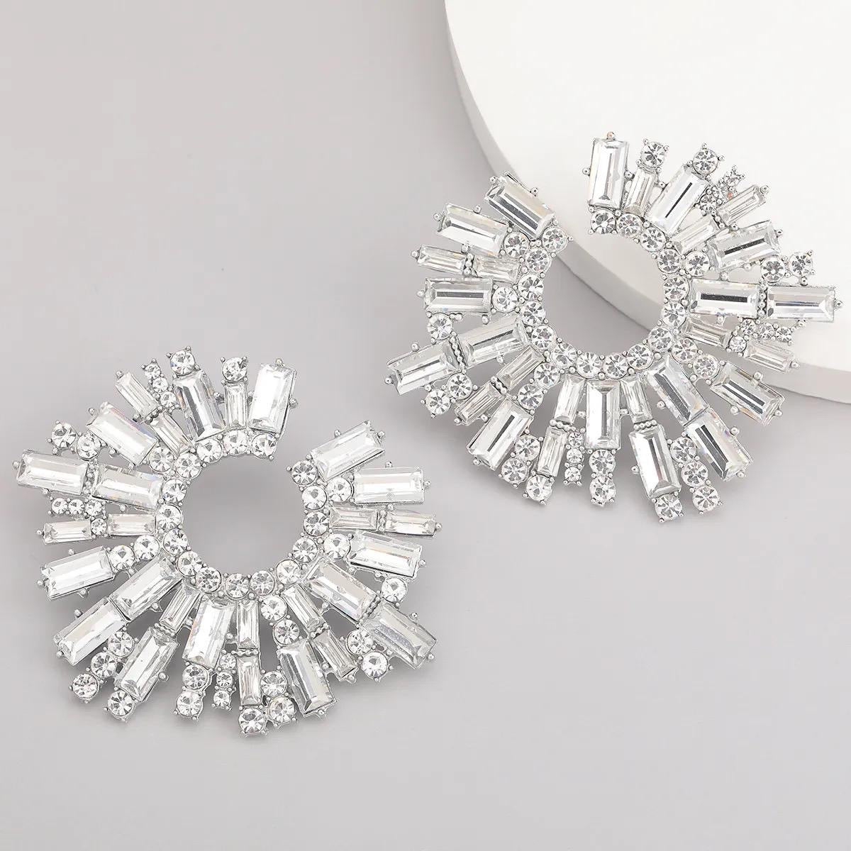 SPARKLY CRYSTAL EARRINGS