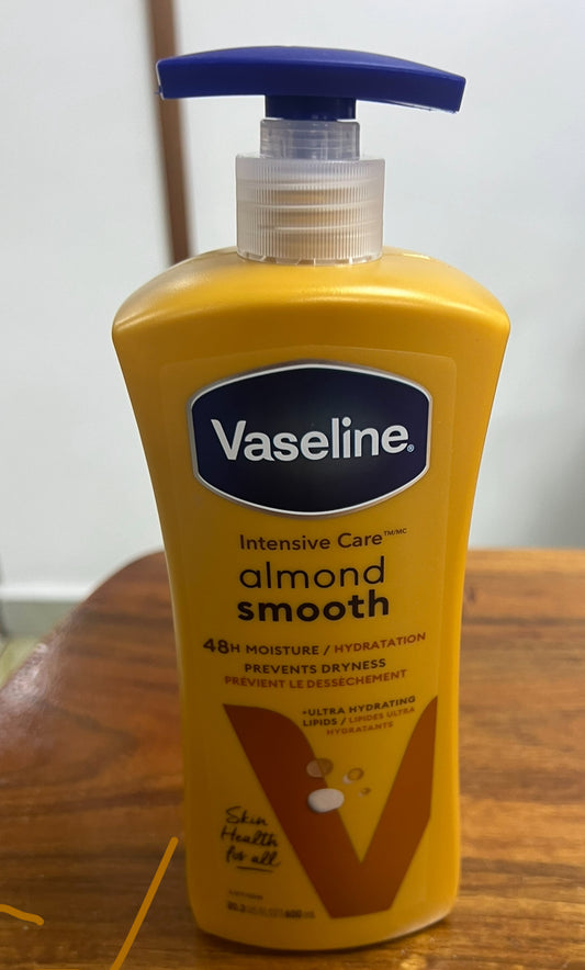 Vaseline Almond Smooth 48H Moisture, Prevents Dryness 600ml