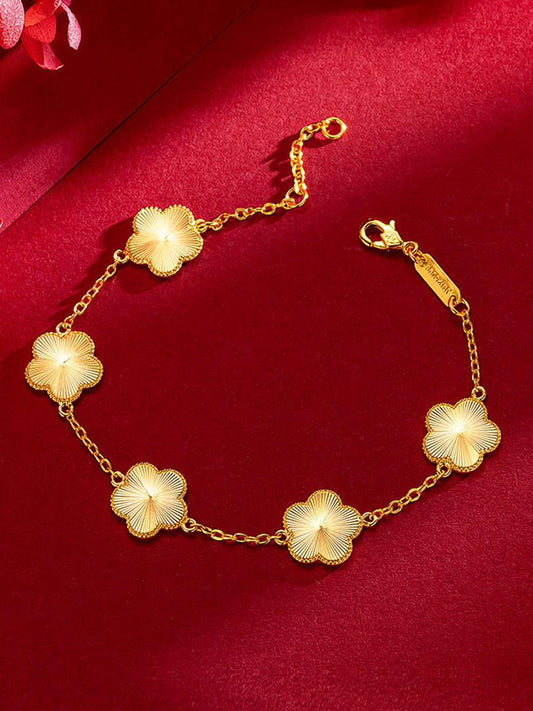 Gold V C bracelet